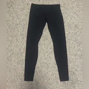 Black Lululemon Wunder Under Mid-Rise Leggings